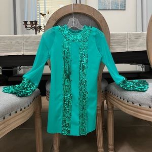 Shiny green stage dress with a headband for girls (size around 5-7 year age)